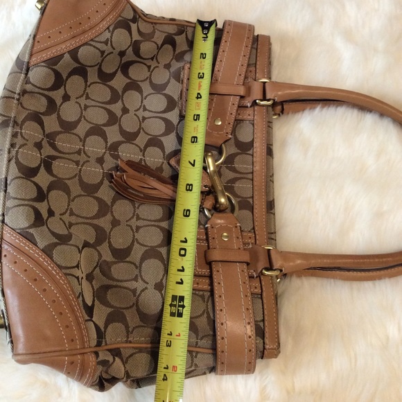 COACH Khaki Signature C BAG XL Tan Leather Tassel - Picture 8 of 9